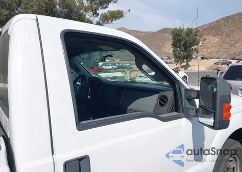 2012 Ford F-250 Xl из США, поврежденный, VIN 1FTBF2A68CEA42607